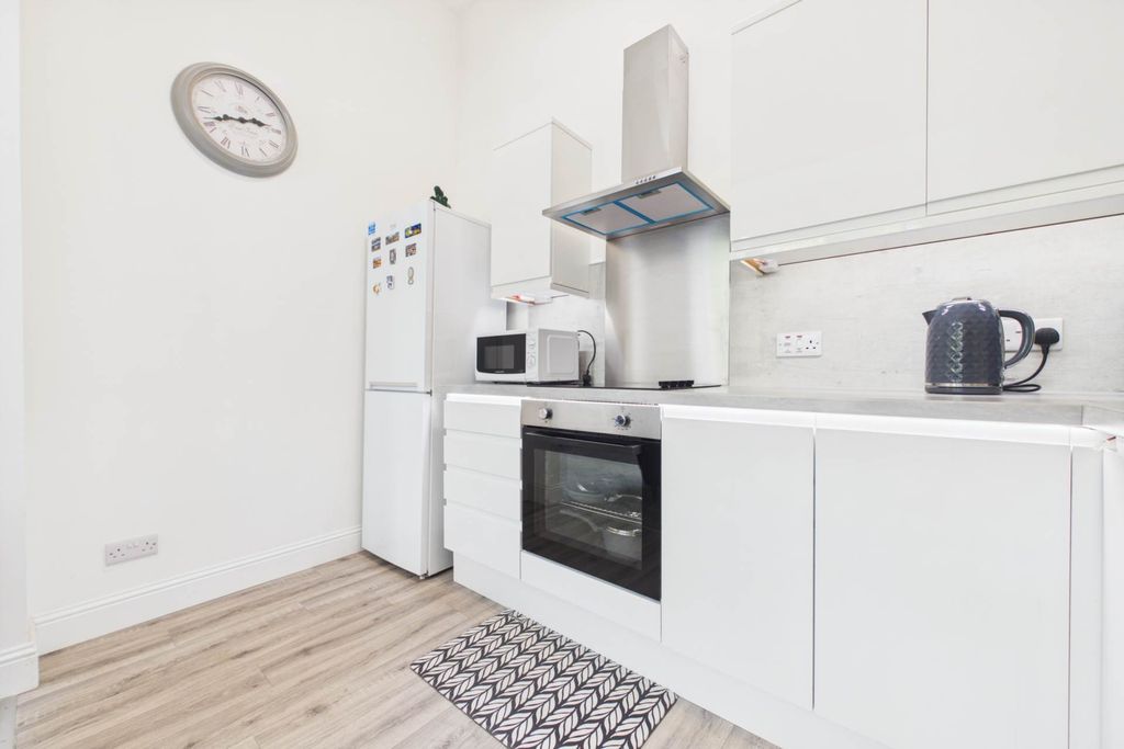 Additional image 6 of 1 bed flat for saleClydesdale Street, Hamilton ML3