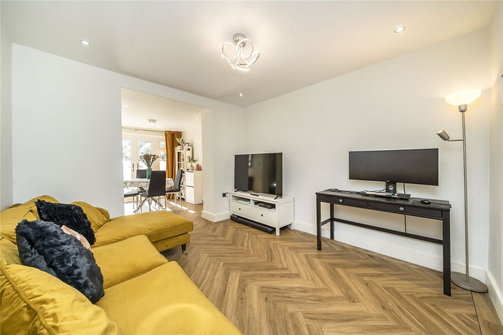 Property photo 2 of 9 Picture No. 04