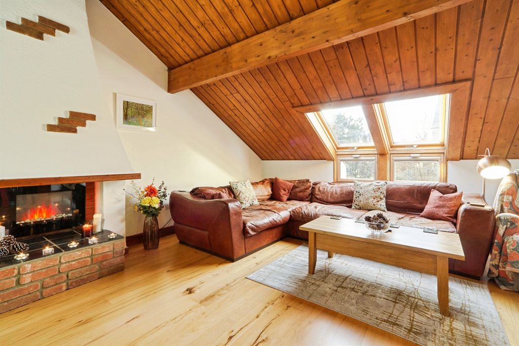 Property photo 3 of 21