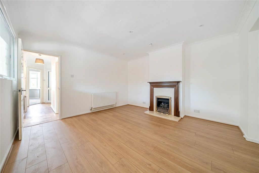 Property photo 2 of 40 Picture No. 34