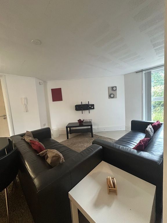 Property photo 2 of 7 Photo 1