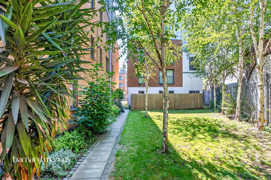 Property photo 3 of 15