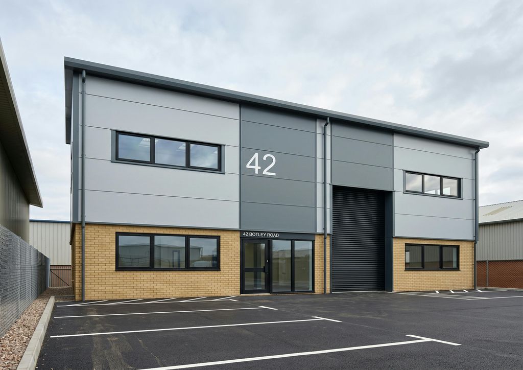 Property photo 1 of 2 39038 - 42 Botley Road As Proposed - South Perspective View 2026.Jpg