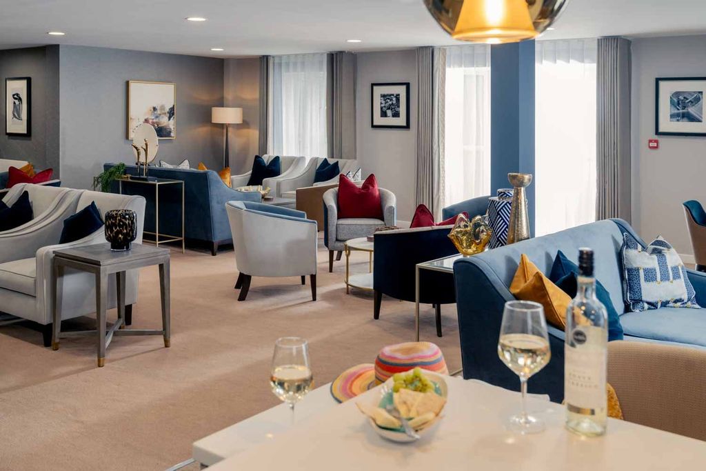 Property photo 1 of 20 Communal Lounge