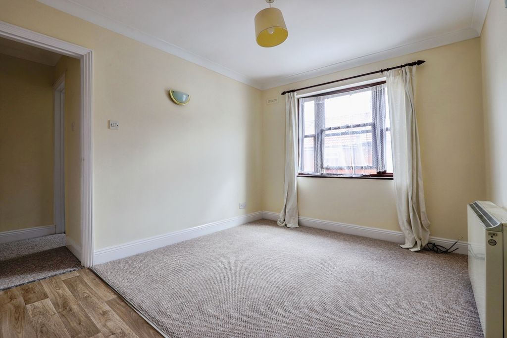 Property photo 2 of 9 Pbox-Img.Jpg
