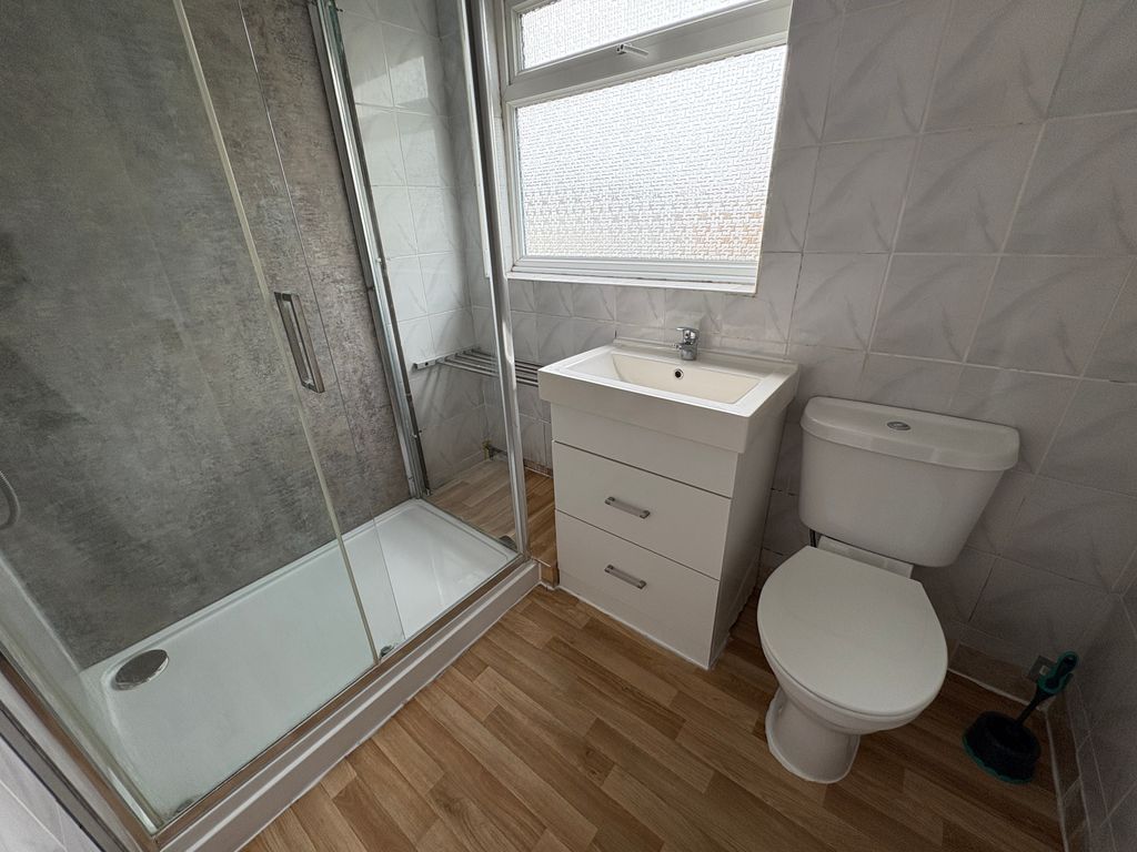 Property photo 3 of 6 Shower Room