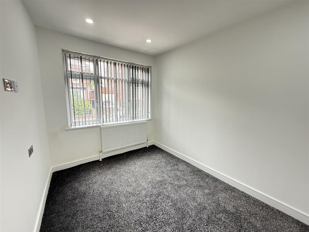 Property photo 3 of 20 29 Spring Road Walsall -3.Jpg