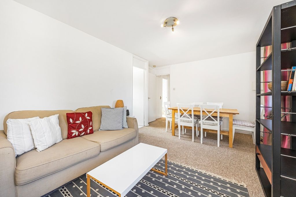 Property photo 2 of 12 3780923