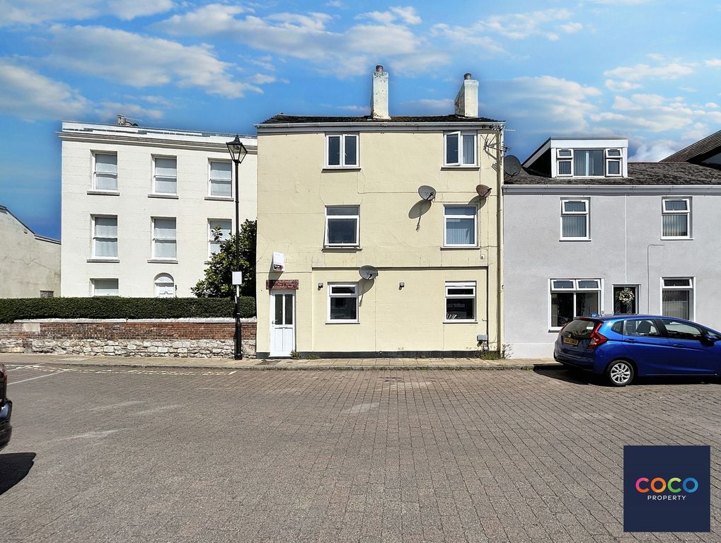 Property photo 1 of 9 Front