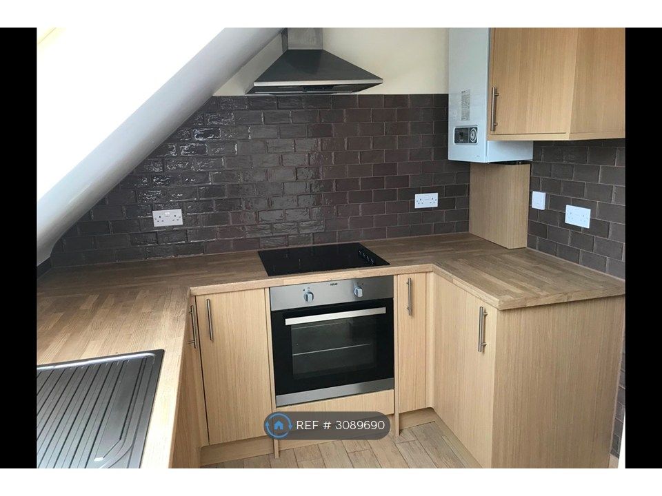 Property photo 1 of 8 Kitchen