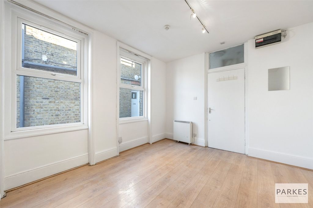 Property photo 2 of 8 Picture No. 08