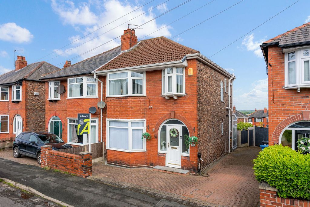 Property photo 1 of 35