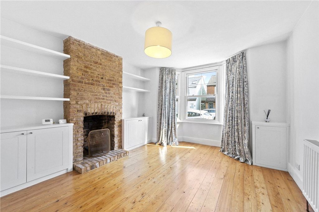 Property photo 3 of 13