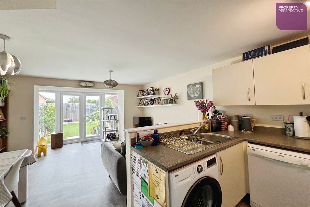 Property photo 2 of 19 Kitchen/Diner