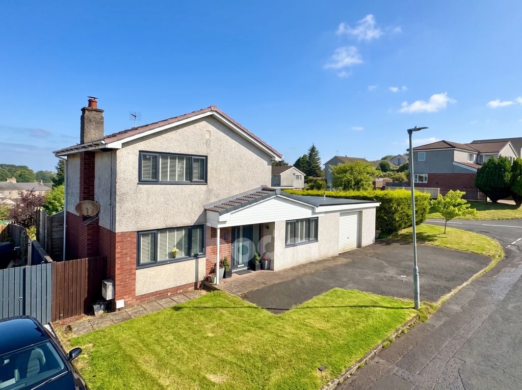 Property photo 1 of 29 Lancaster Avenue, Beith Four Bedroom Detached Fami