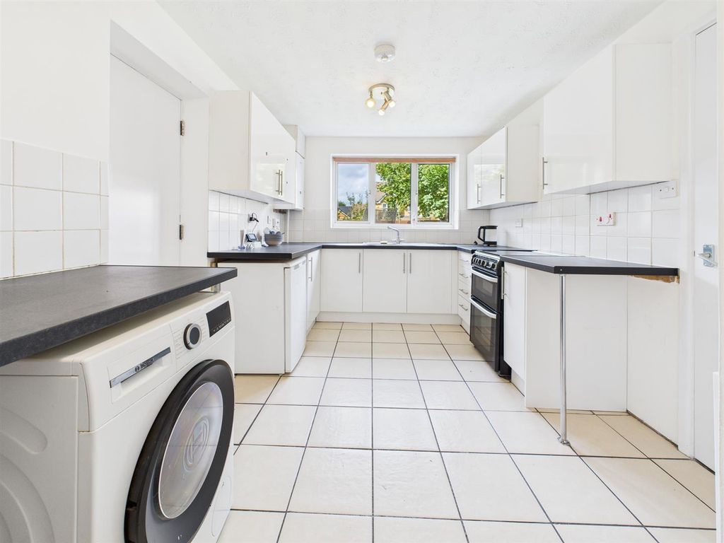 Property photo 2 of 10 Cam05510G0-Pr0075-Still005.Jpg