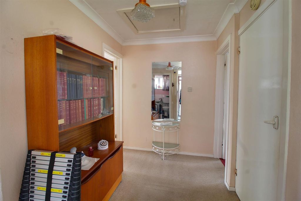 Property photo 3 of 10 Img_5902-Img_5904.Jpg