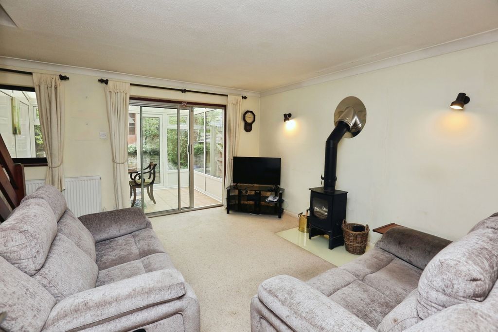 Property photo 3 of 12 Pbox-Img.Jpg