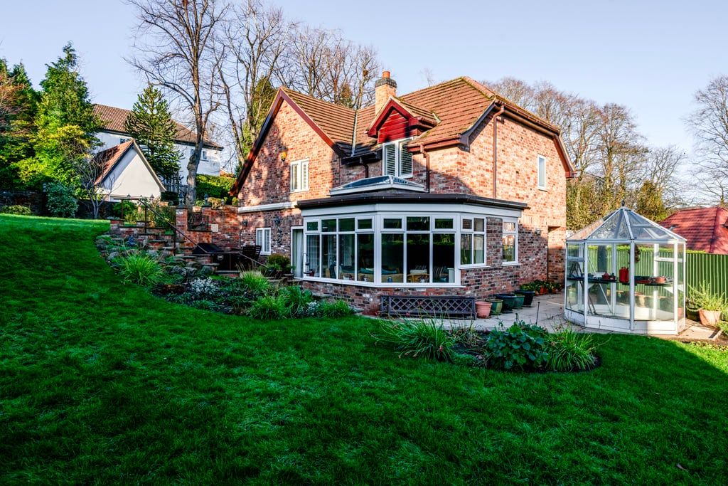 Property photo 1 of 40