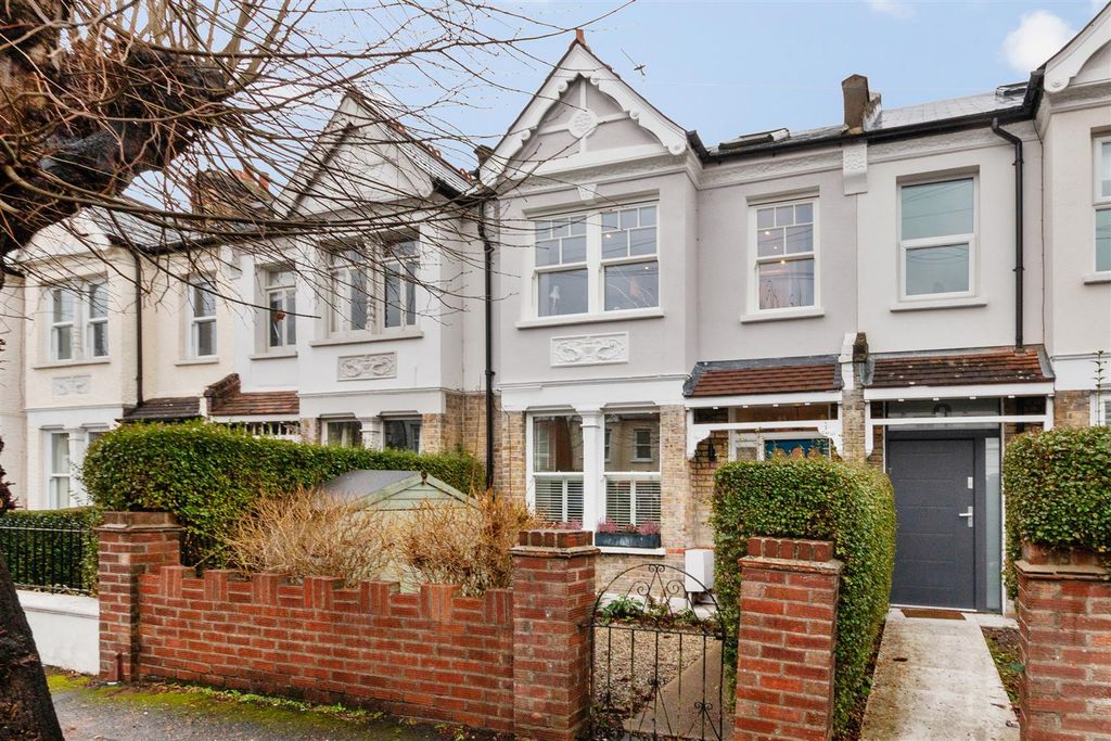 Property photo 2 of 14 External