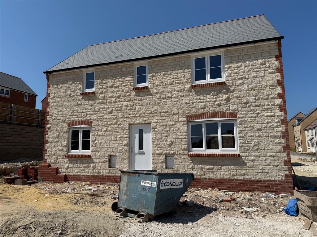 Property photo 1 of 12 Front.Jpg