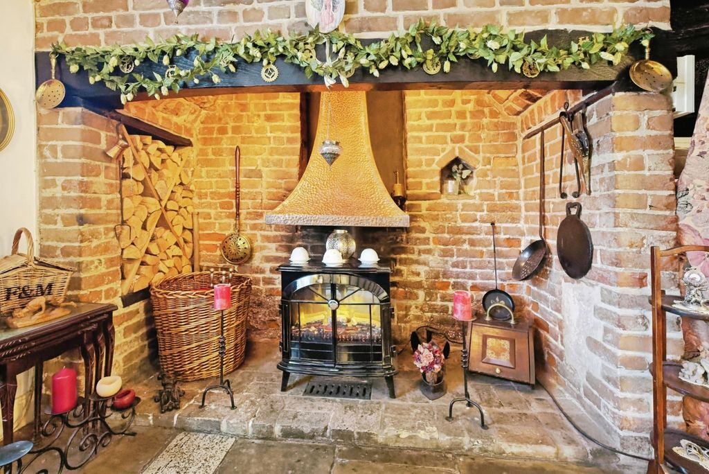 Property photo 2 of 19 Pbox-Img.Jpg