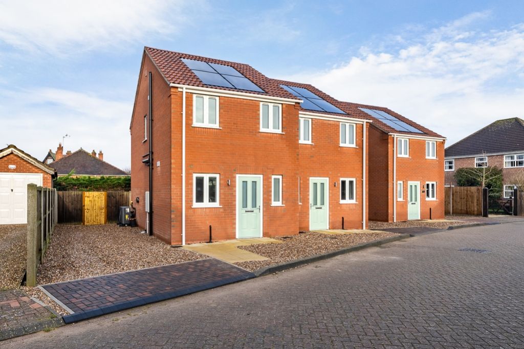 Property photo 1 of 17 Plot 1 Nursery Court (Sleaford)-1