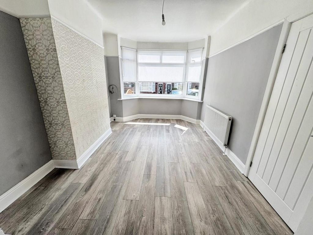 Property photo 2 of 10 Open Plan Lounge/Diner
