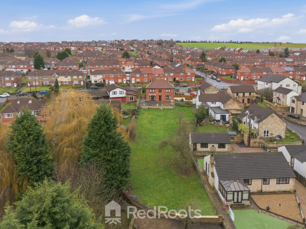 Property photo 3 of 28 4795555