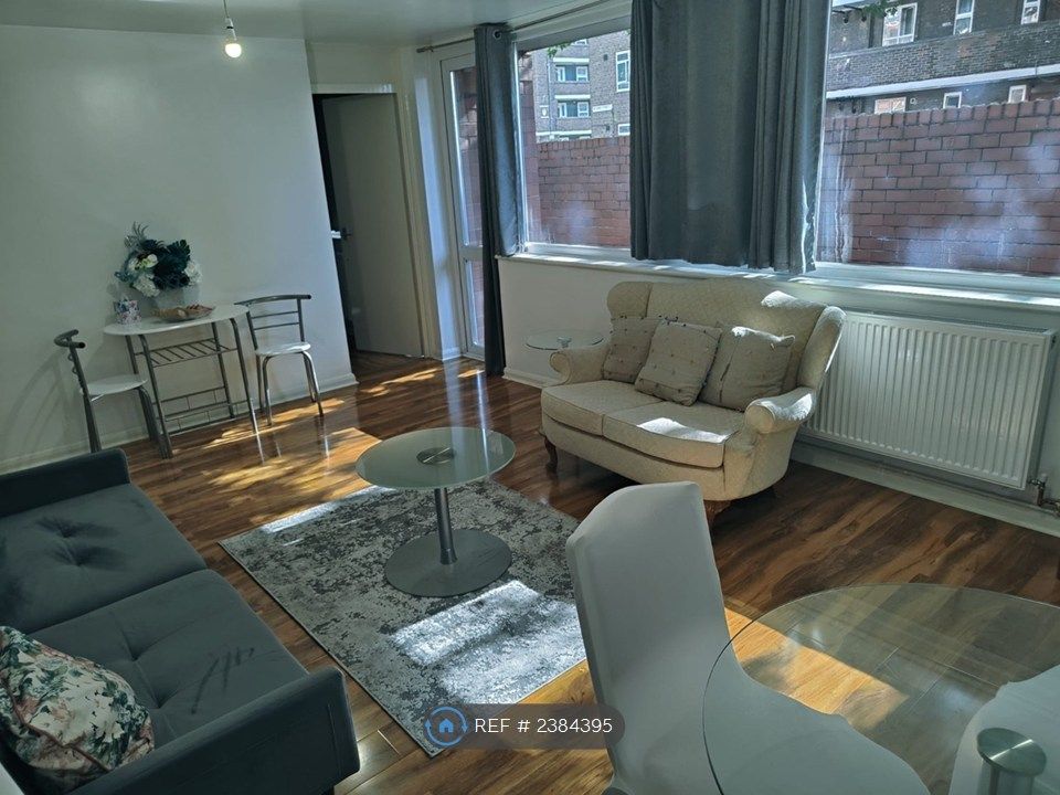 Property photo 3 of 15 Lounge