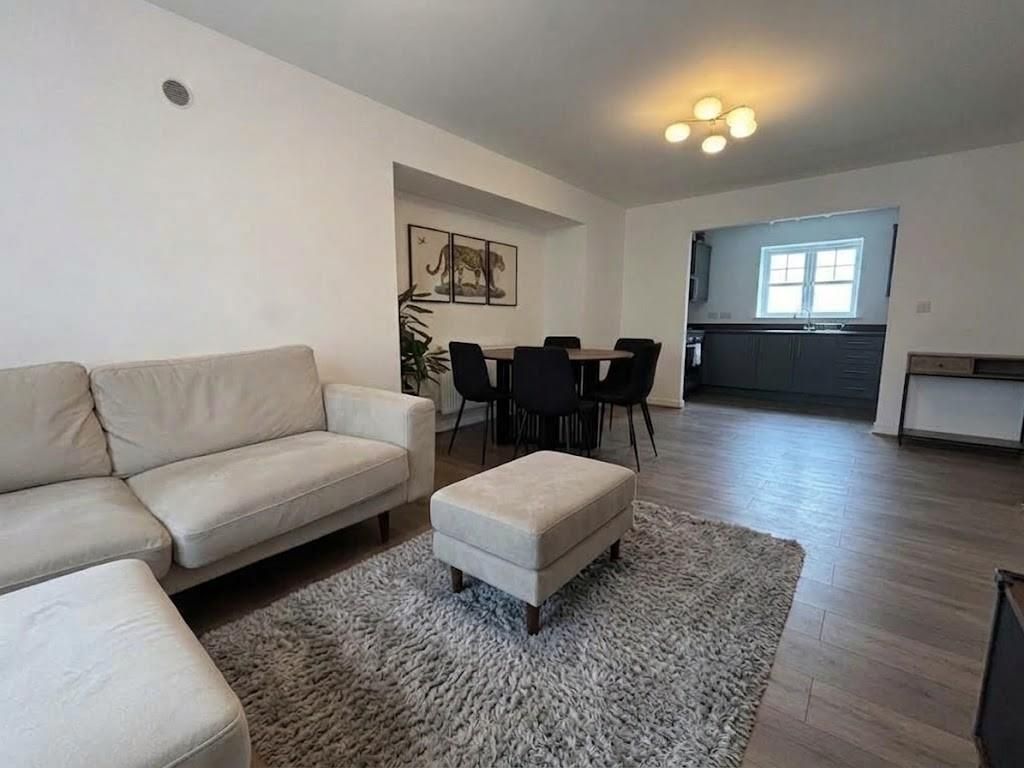 Property photo 2 of 10 5.Jpg