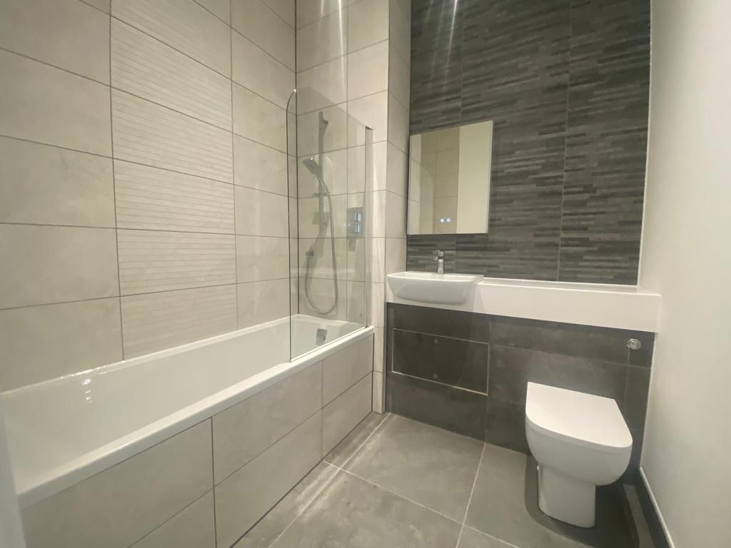 Property photo 3 of 4 Bathroom