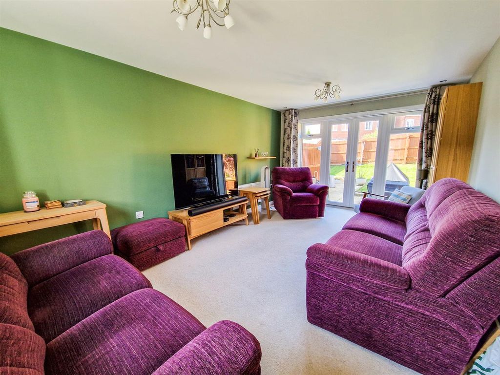 Property photo 2 of 19