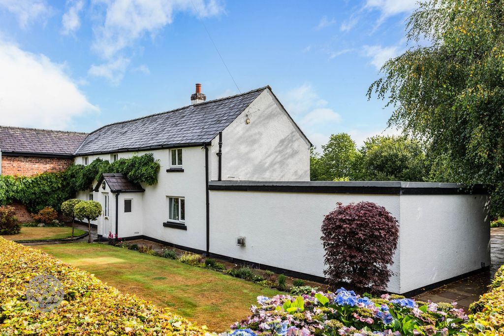 Property photo 2 of 55