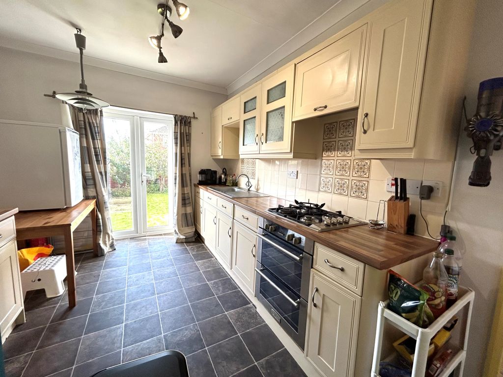 Property photo 3 of 13