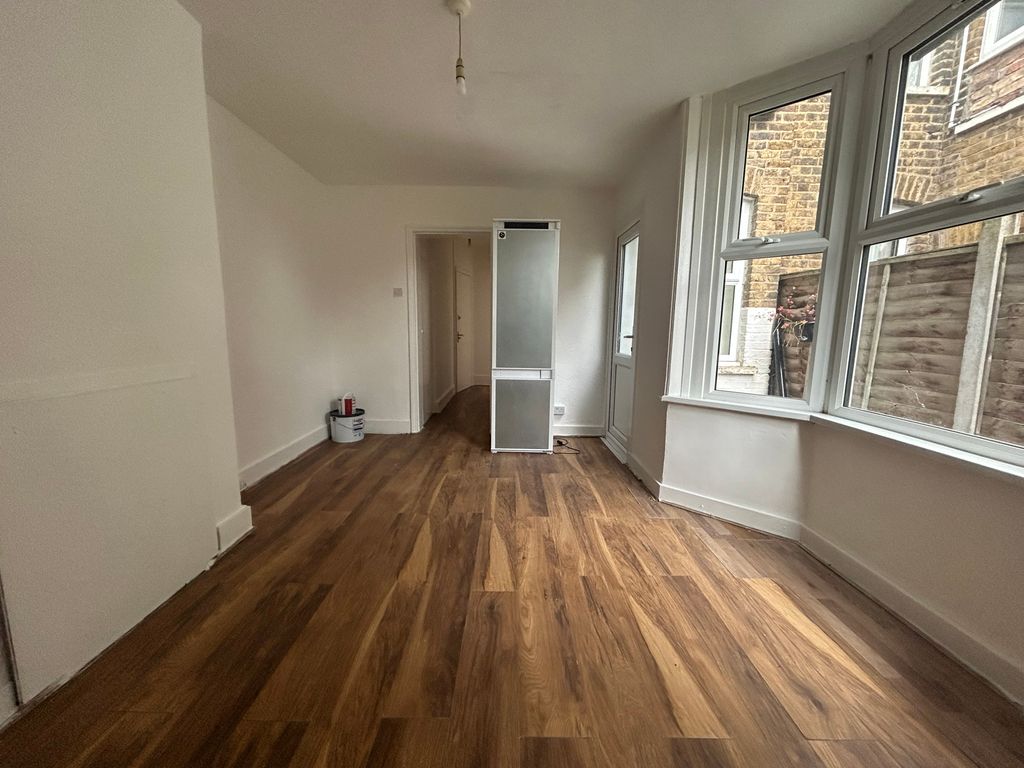 Property photo 2 of 8 Img_6903