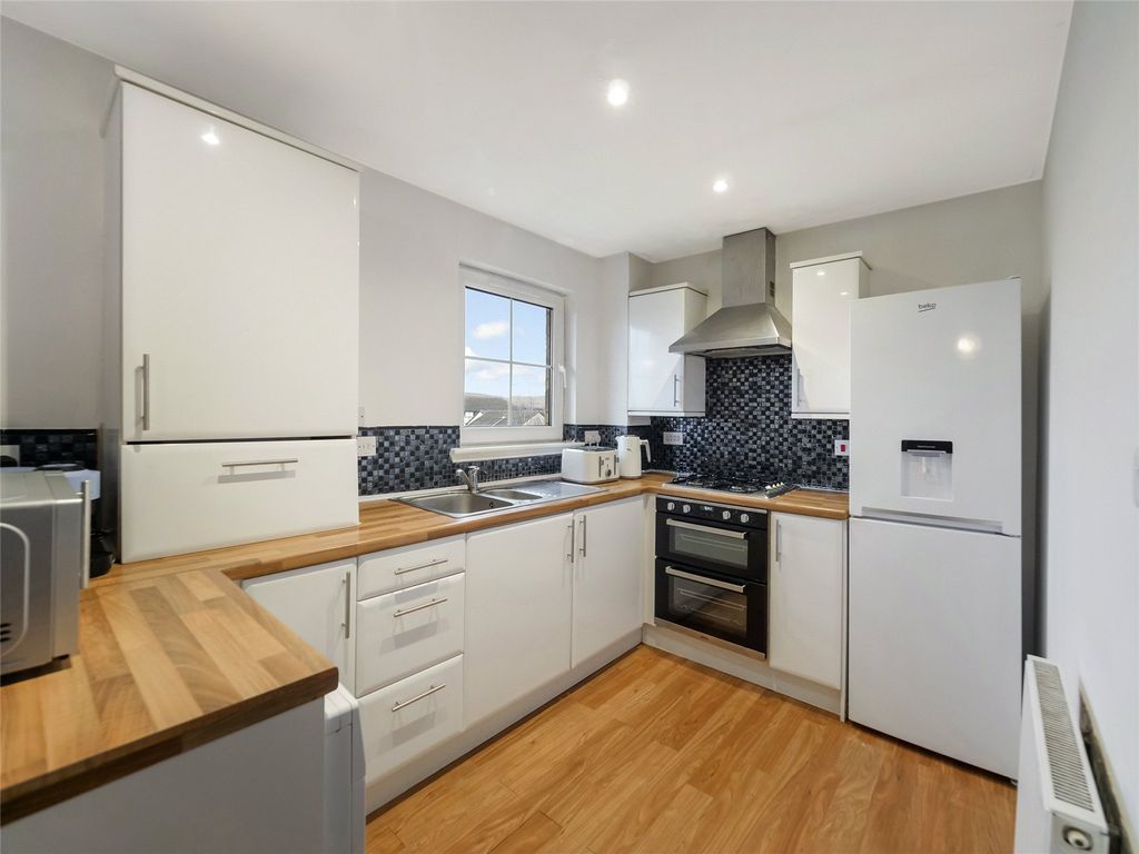 Property photo 3 of 14 Picture No. 10