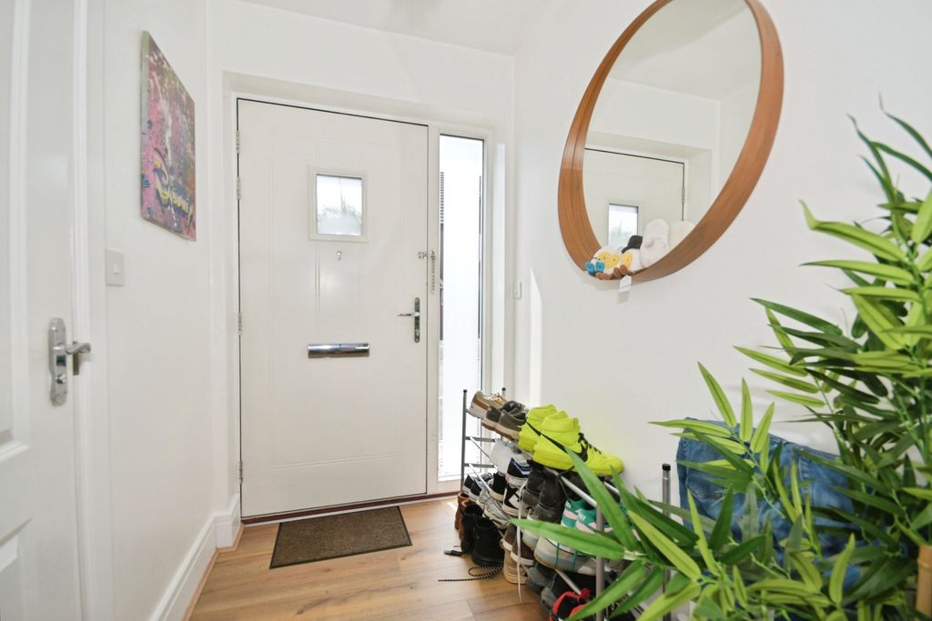 Property photo 2 of 14 Pbox-Img.Jpg