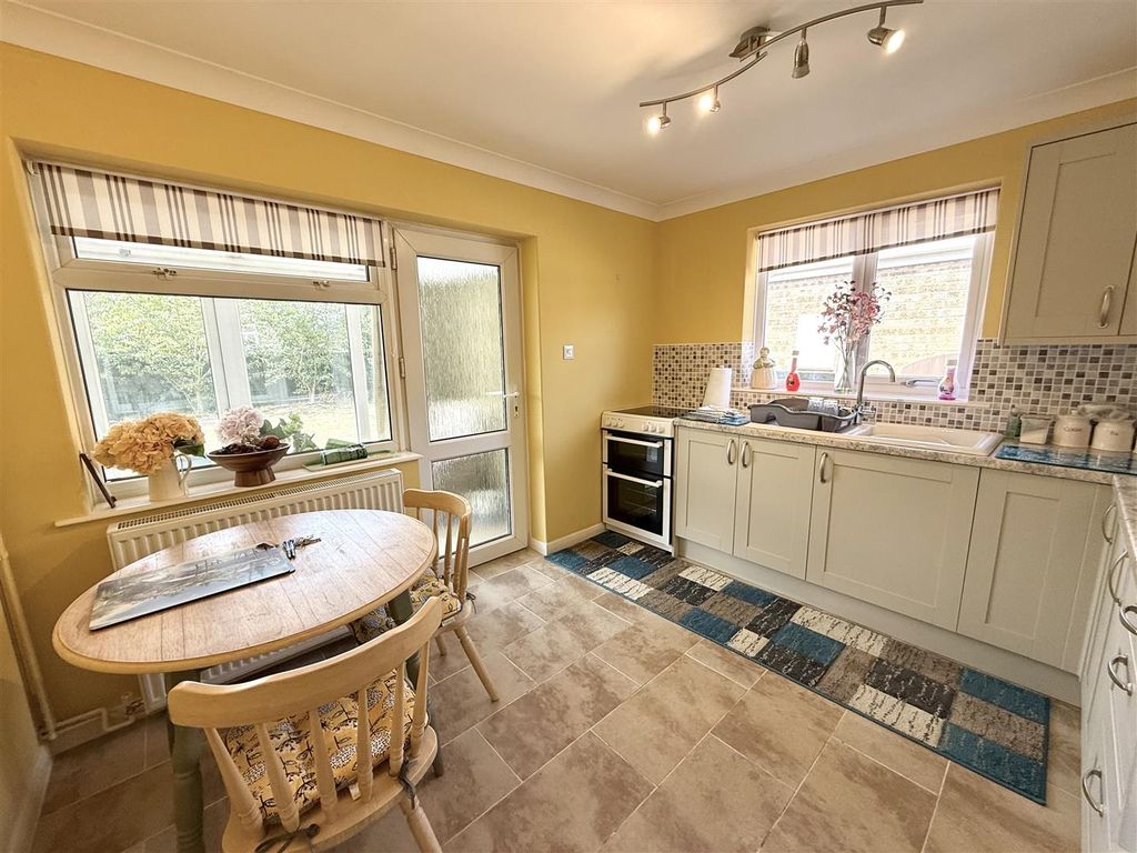 Property photo 3 of 16 Img_5162.Jpg