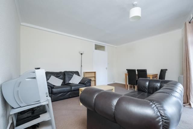 Property photo 3 of 11 Internal View
