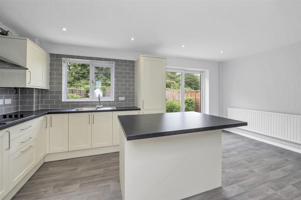 Property photo 2 of 15 Dcp_2486.Jpg