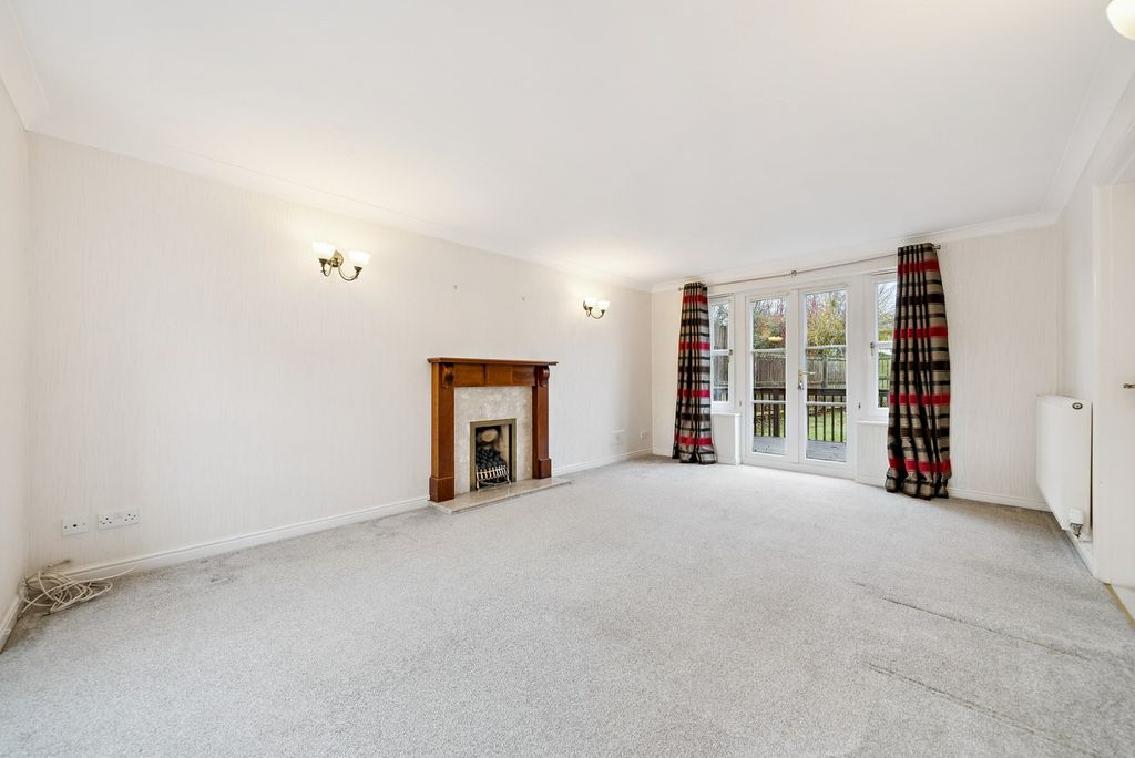 Property photo 3 of 23