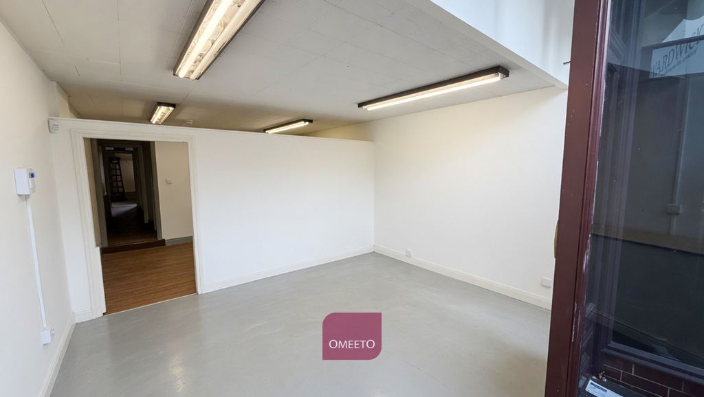 Property photo 2 of 6 Shop To Let