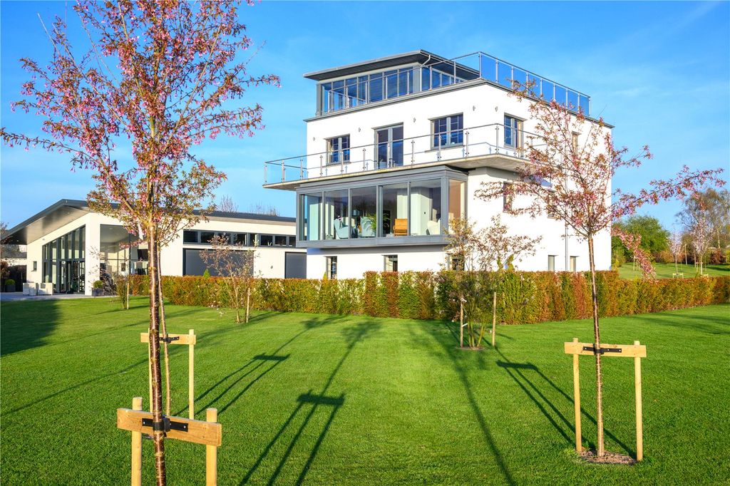 Property photo 1 of 36 Picture No. 58