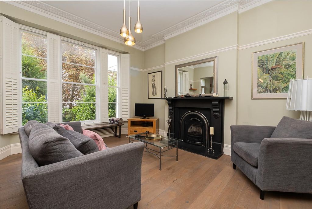 Property photo 3 of 38 34-St-Matthews-Road-Bs6-5Tu-2.Jpg