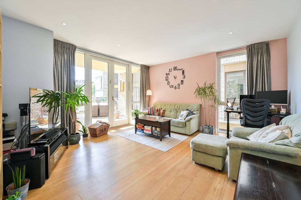 Property photo 3 of 20