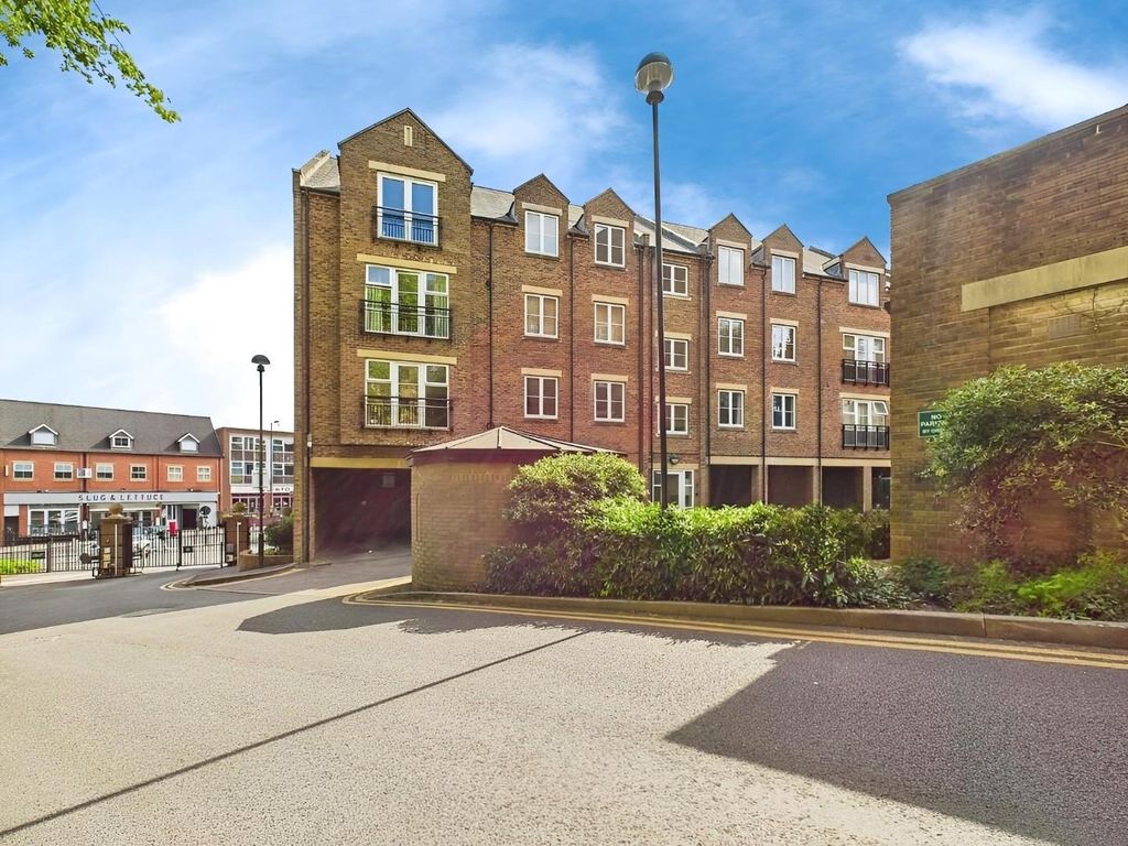 Property photo 1 of 8 761807De_1.Jpg