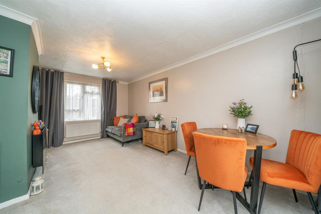 Property photo 2 of 12 85-Boxted-Road-1011.Jpg