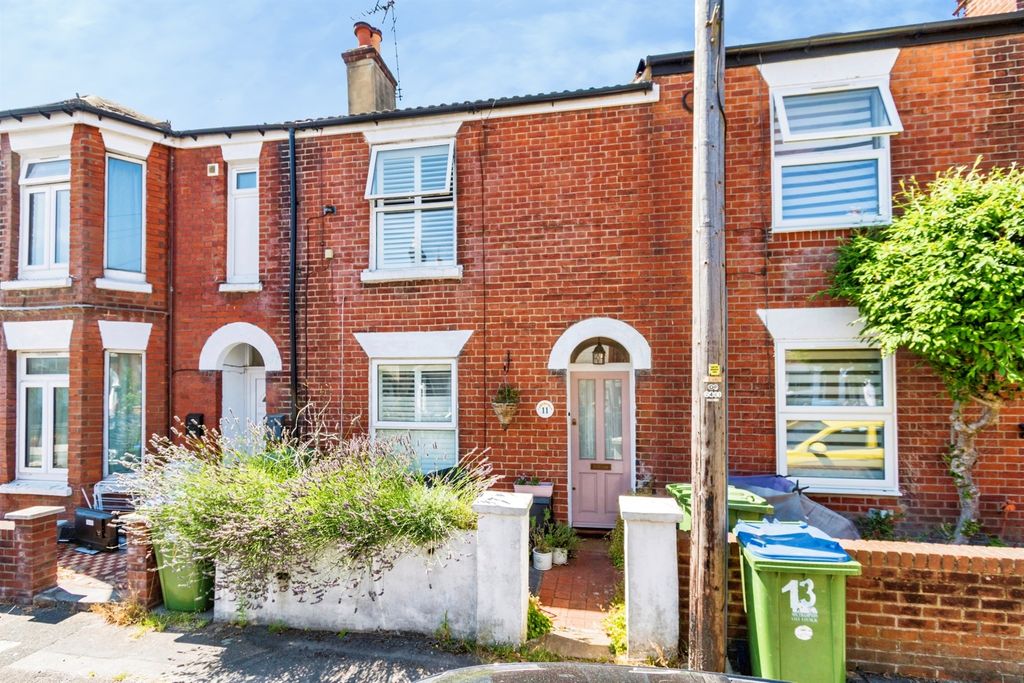 Property photo 1 of 18