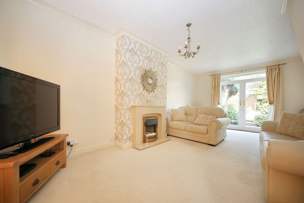 Property photo 2 of 23